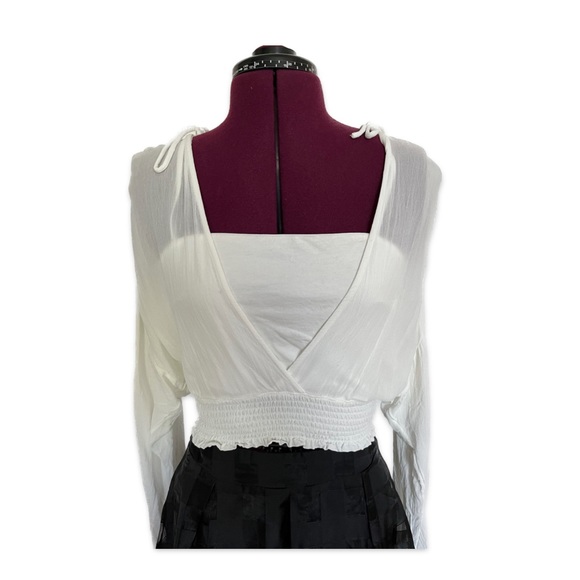 NWOT Anthropologie White Sheer Top with Balloon Sleeves and Attached Tank Size S - Picture 5 of 9